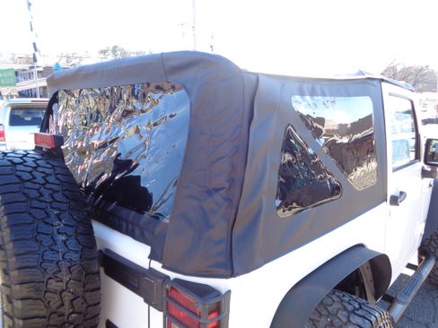 Used 2008 Jeep Wrangler X image 22