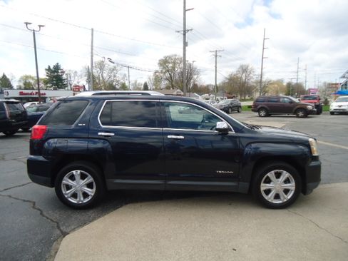 Used 2017 GMC Terrain SLT AWD/4WD image 5