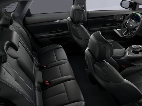 New 2025 Cadillac Optiq Sport 2 image 35