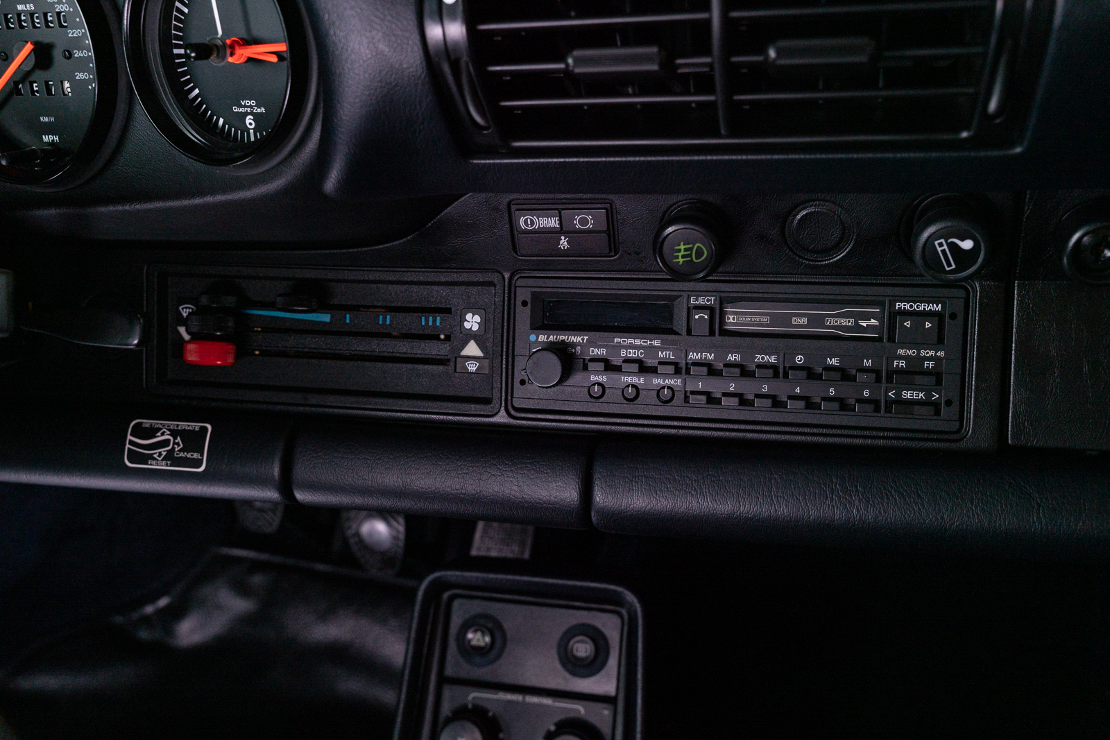 Used 1987 Porsche 911 Carrera Coupe RWD image 65