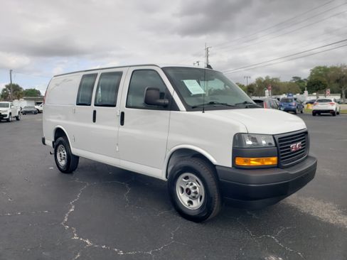 Used 2023 GMC Savana 2500 image 5