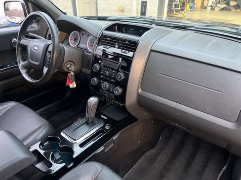 Used 2011 Ford Escape Limited image 26