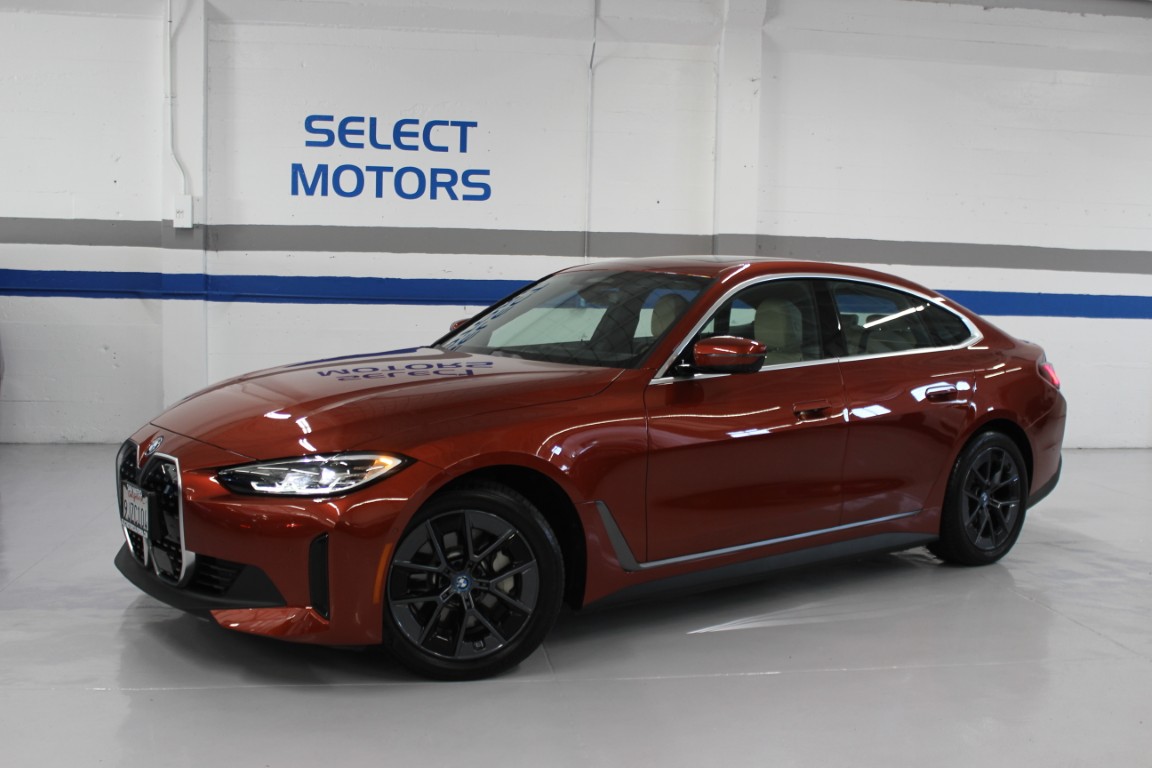 Used 2024 BMW i4 eDrive35 RWD image 1