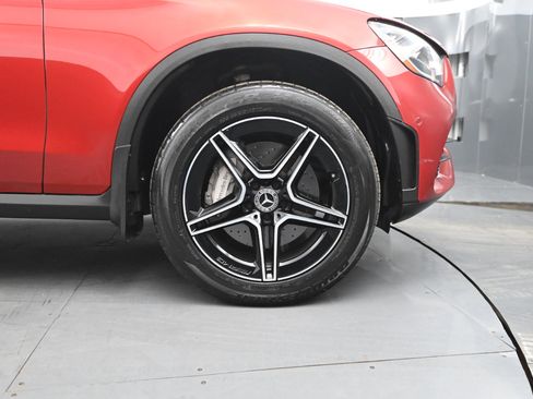 Used 2020 Mercedes-Benz GLC 300 image 17