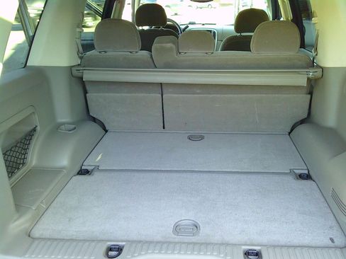 Used 2003 Ford Explorer XLT image 12