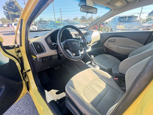 Used 2016 Kia Rio LX image 17