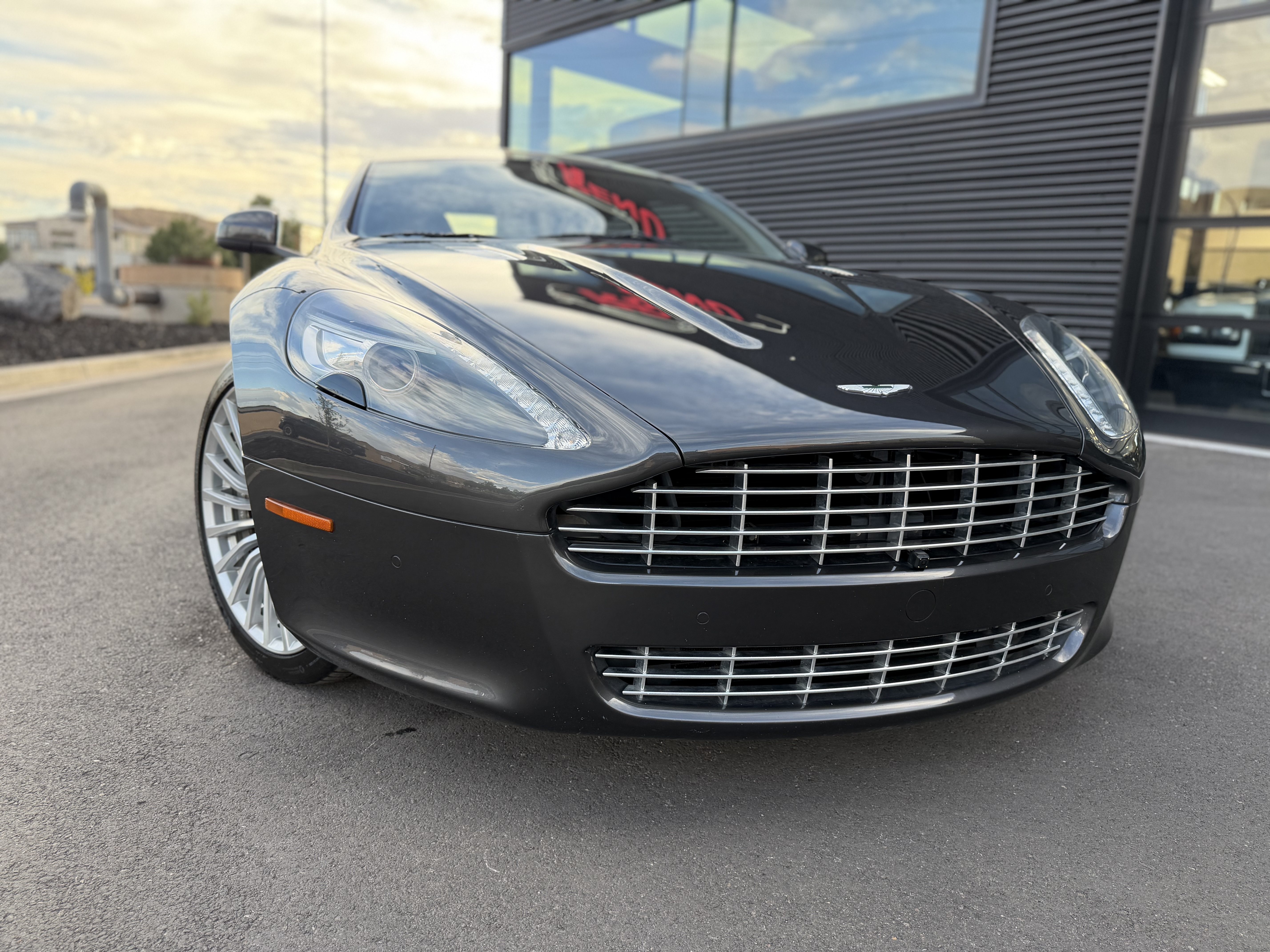 Used 2011 Aston Martin Rapide RWD image 2