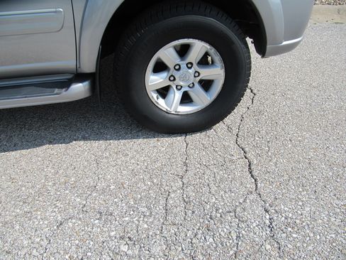 Used 2004 Toyota Sequoia Limited image 3