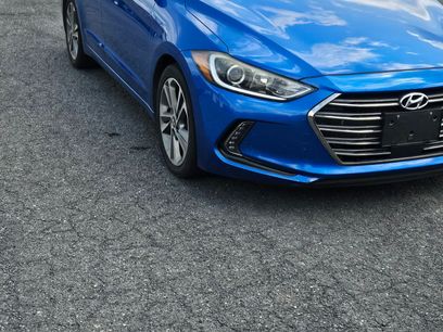 Used 2017 Hyundai Elantra Sedan