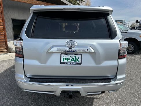Used 2015 Toyota 4Runner Limited image 8