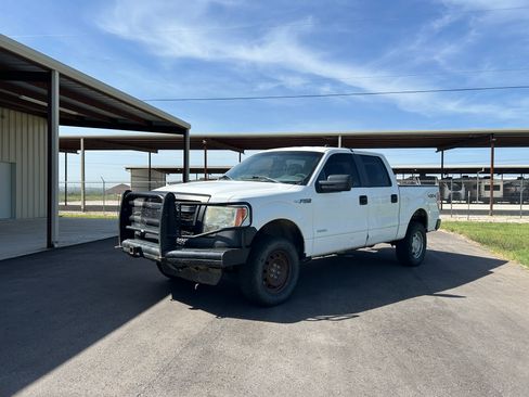 Used 2013 Ford F150 4x4 SuperCrew image 1