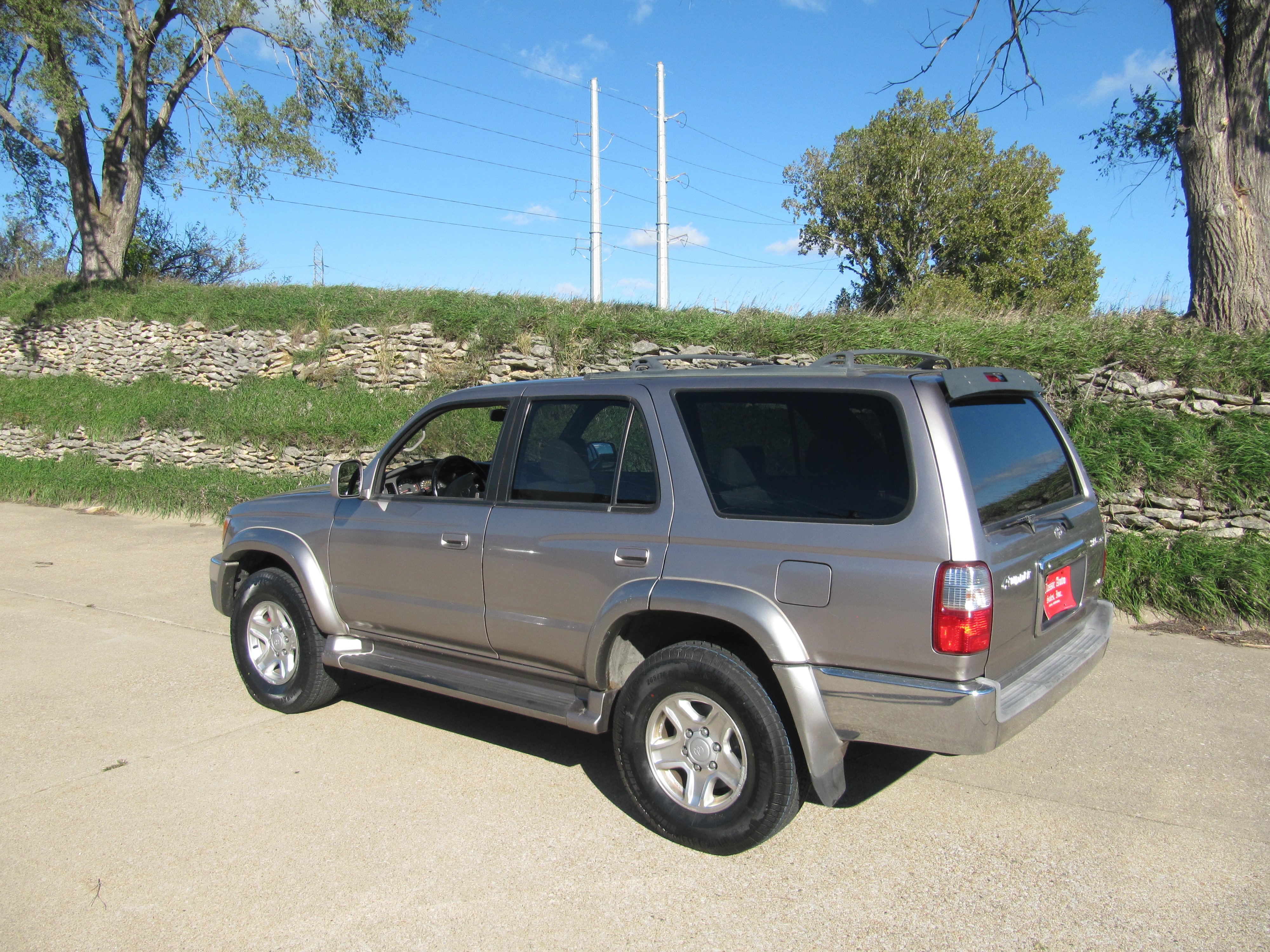 Used 2002 Toyota 4Runner 4WD SR5 image 5