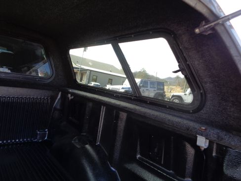 Used 2015 Ford F150 Sport image 18