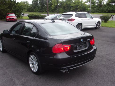 Used 2011 BMW 328i xDrive Sedan AWD/4WD image 11