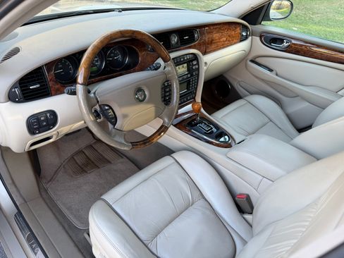 Used 2004 Jaguar XJ Vanden Plas RWD image 37