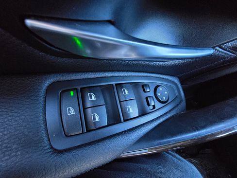 Used 2015 BMW 328d xDrive image 21