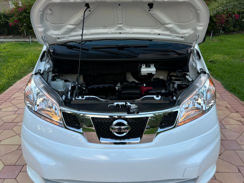Used 2019 Nissan NV200 SV Van 4D FWD image 10