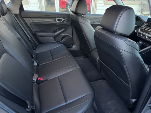 Used 2024 Acura Integra image 16