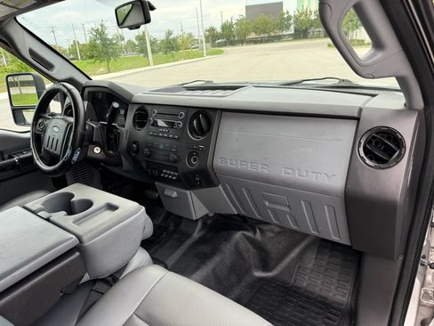 Used 2012 Ford F550 image 12