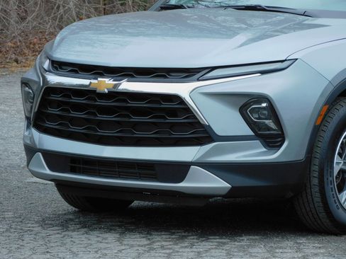 Used 2024 Chevrolet Blazer LT image 8