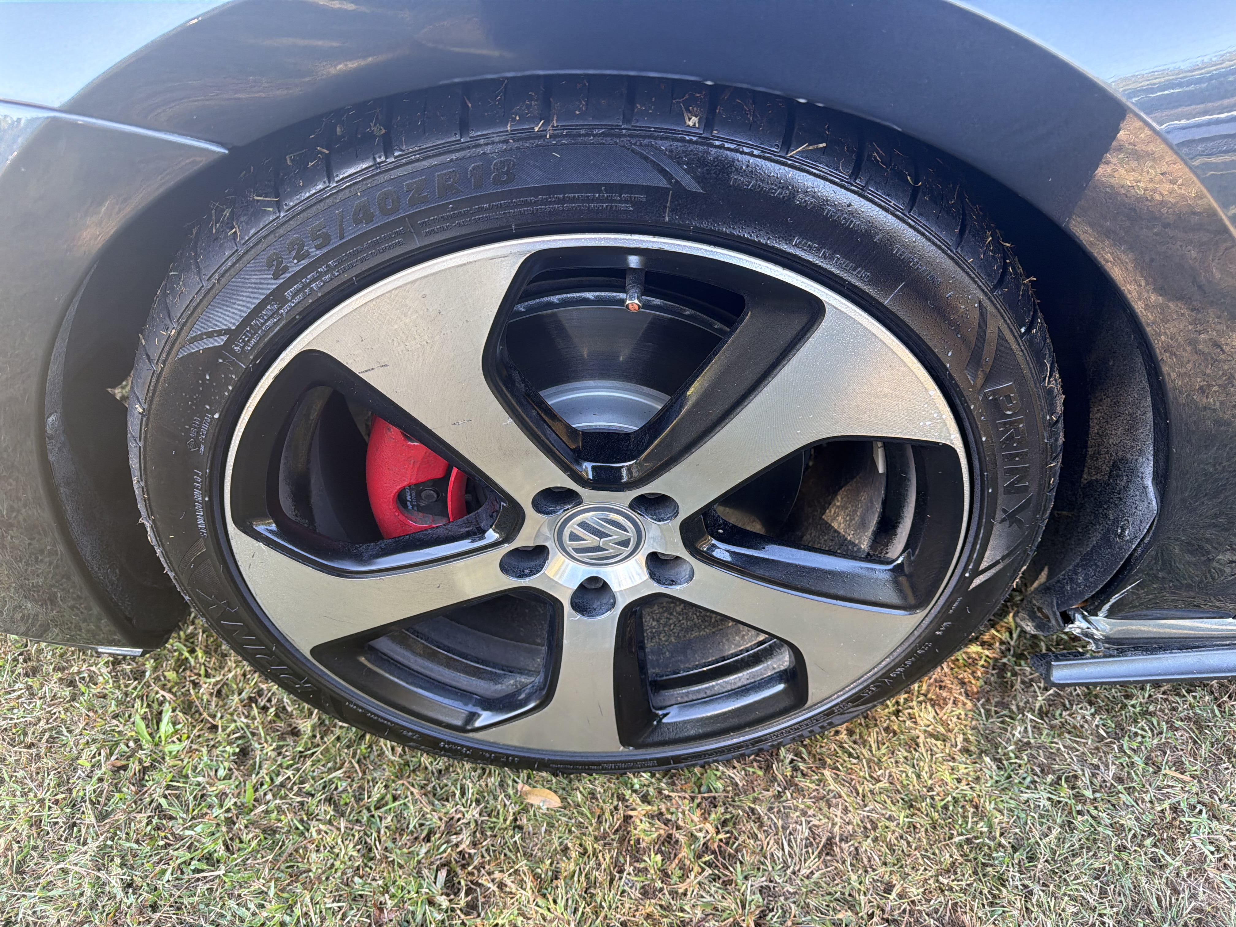 Used 2017 Volkswagen GTI 4-Door FWD image 32