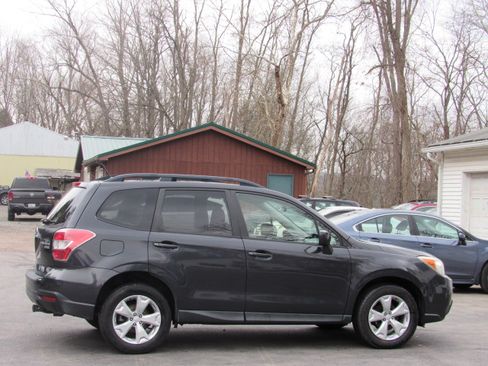 Used 2014 Subaru Forester 2.5i Premium image 9