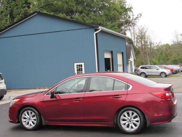 Used 2015 Subaru Legacy 2.5i Premium AWD/4WD image 5