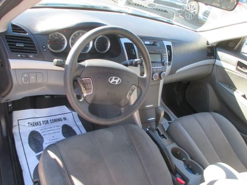 Used 2010 Hyundai Sonata GLS image 4