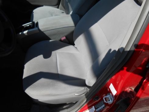 Used 2007 Toyota Prius Touring image 10