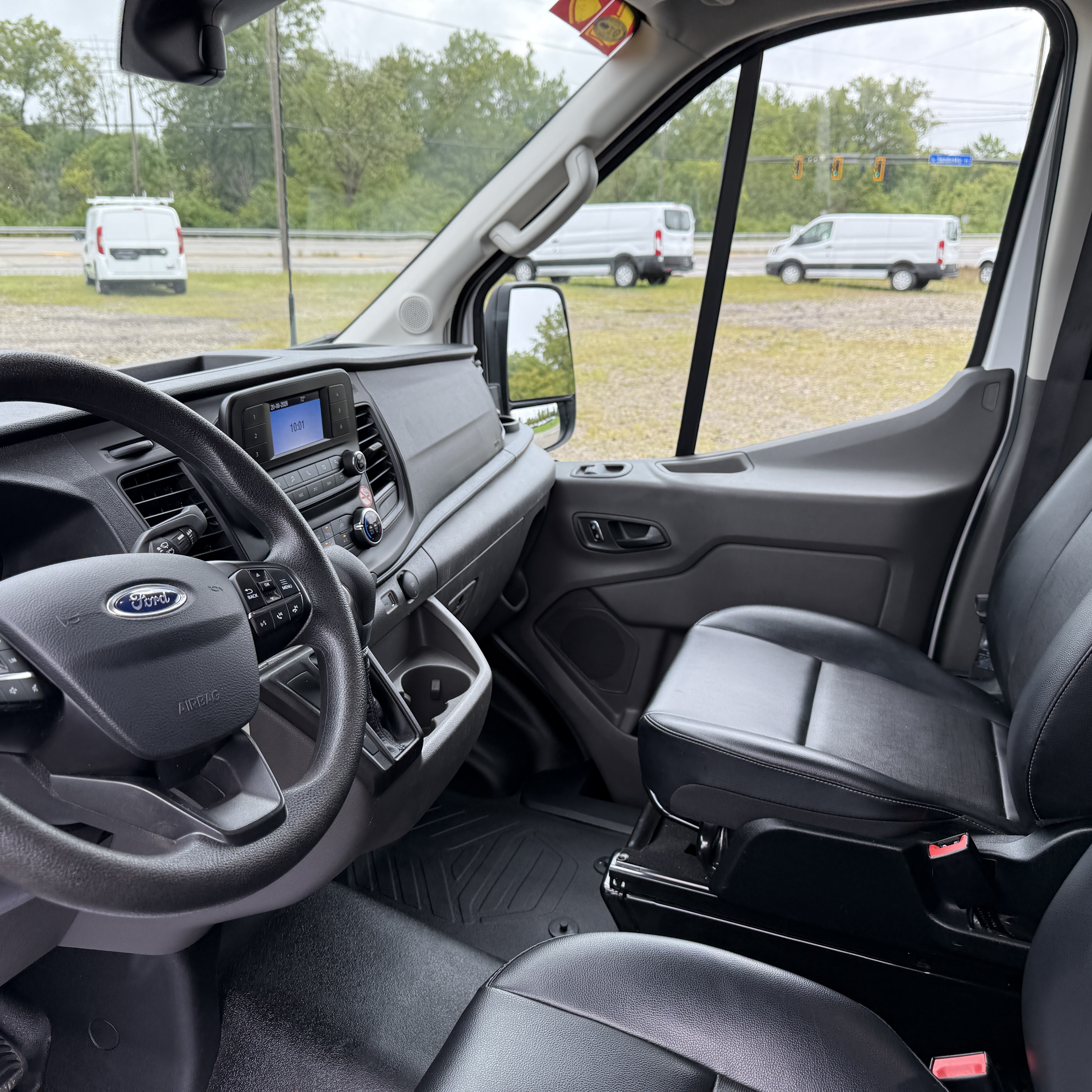 Used 2025 Ford Transit 250 148 High Roof RWD image 14