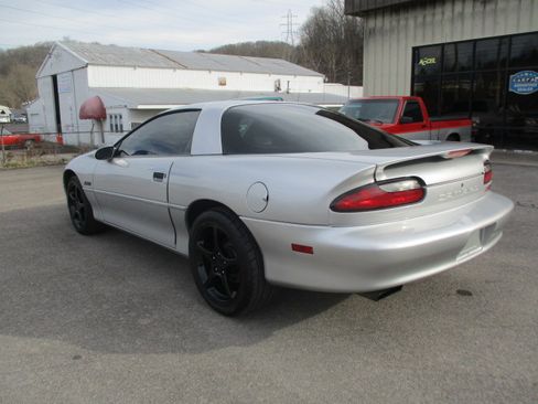 Used 1996 Chevrolet Camaro Z/28 image 8