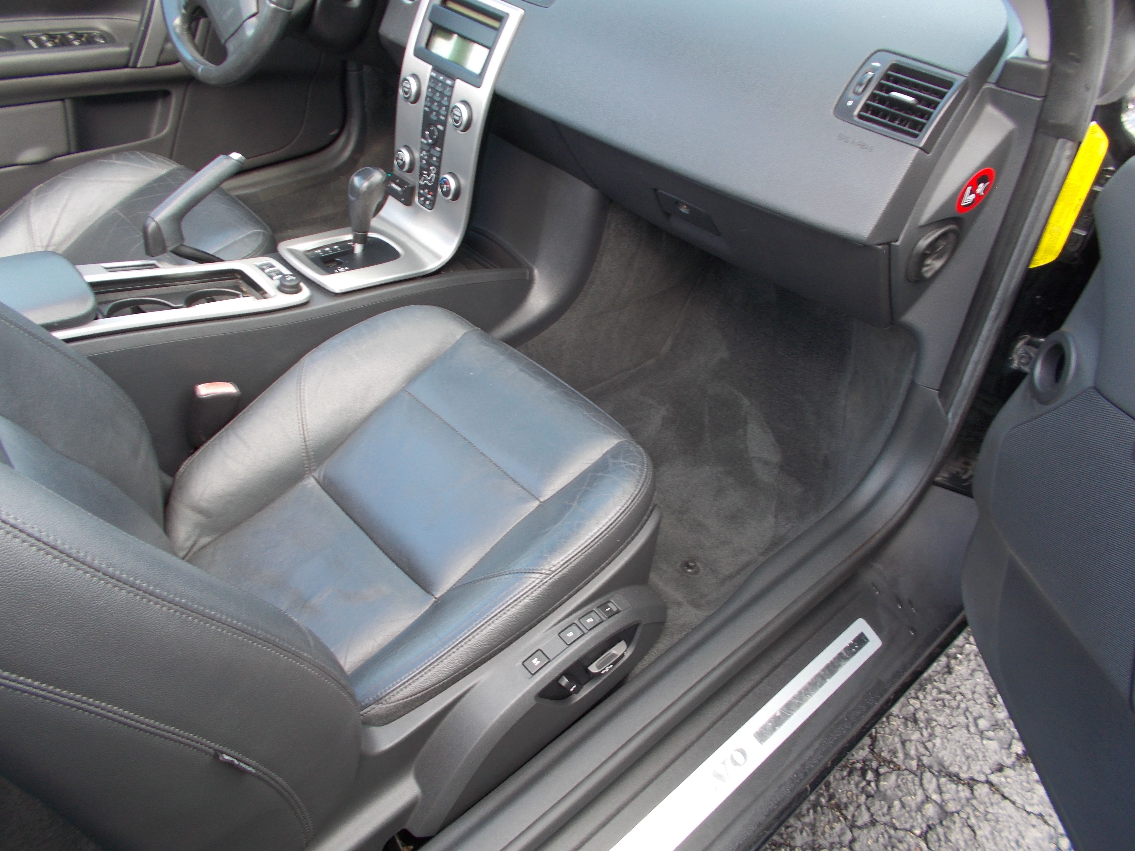 Used 2008 Volvo C70 T5 FWD image 17