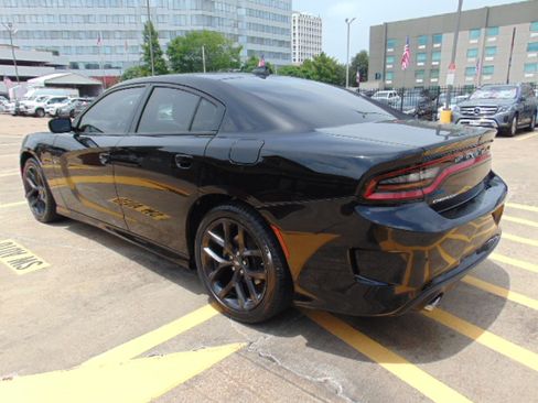 Used 2022 Dodge Charger GT image 6