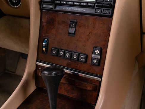 Used 1989 Mercedes-Benz 560 SL image 74