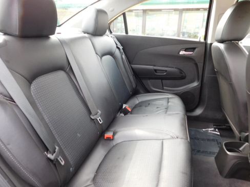 Used 2020 Chevrolet Sonic Premier image 22