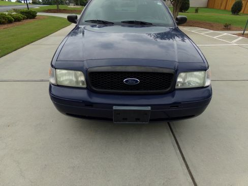 Used 2011 Ford Crown Victoria Police Interceptor RWD image 8