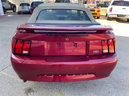 Used 2004 Ford Mustang image 4