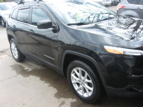 Used 2014 Jeep Cherokee Latitude image 3