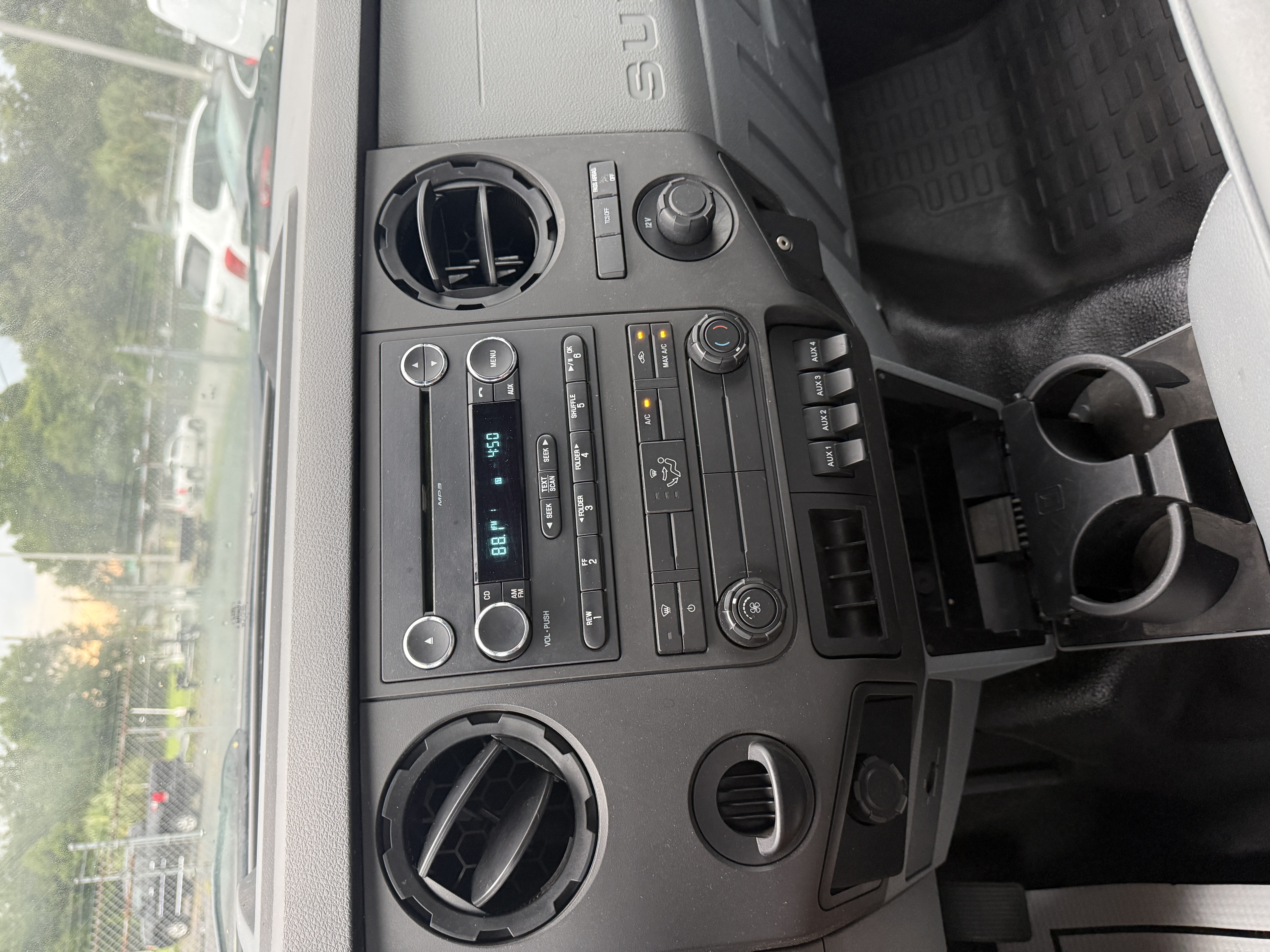 Used 2015 Ford F350 2WD Regular Cab DRW Super Duty image 12