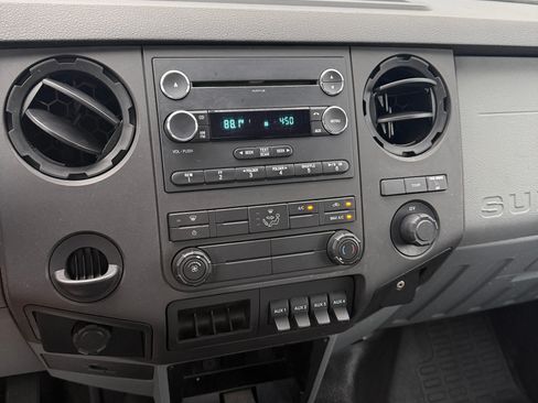 Used 2015 Ford F350 2WD Regular Cab DRW Super Duty image 12