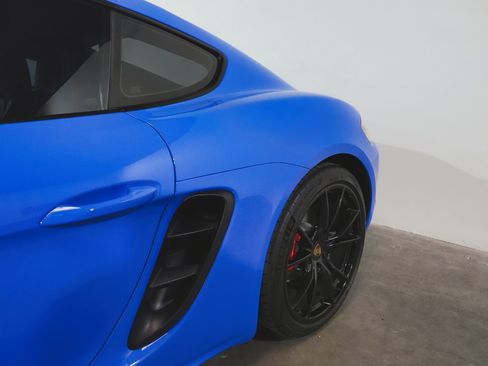 Used 2022 Porsche 718 Cayman S image 26