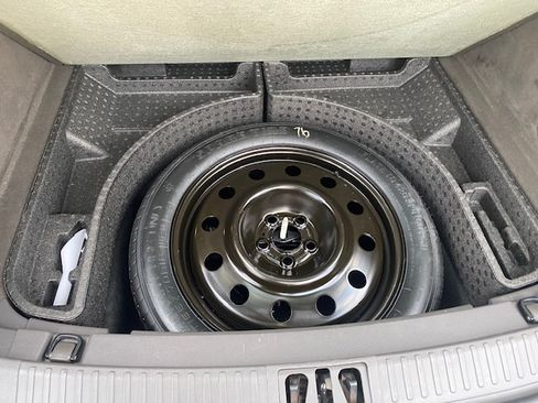 Used 2019 Lincoln Nautilus Select image 23