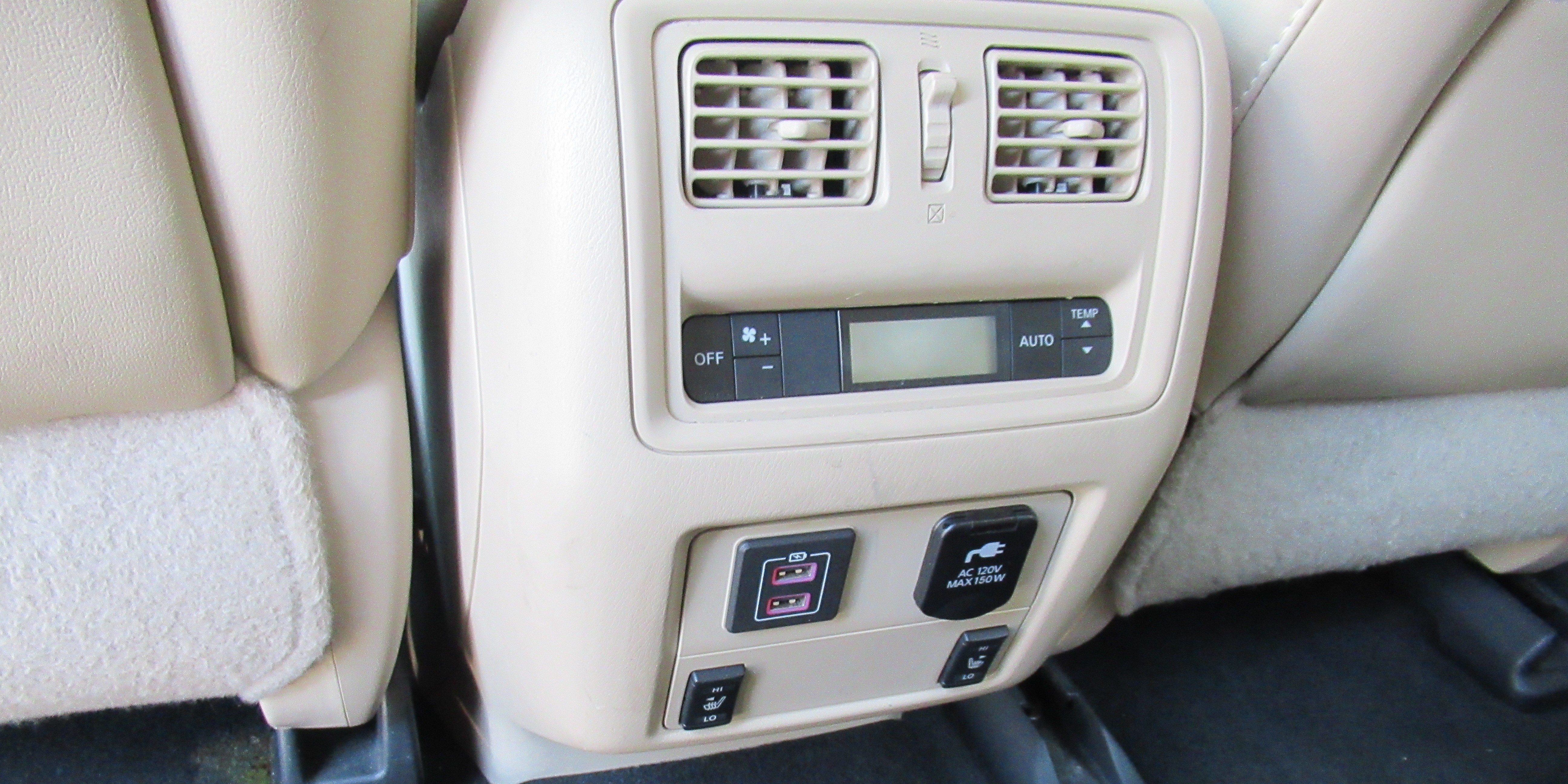 Used 2018 Nissan Pathfinder 4WD SL image 25