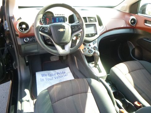 Used 2016 Chevrolet Sonic LT image 14