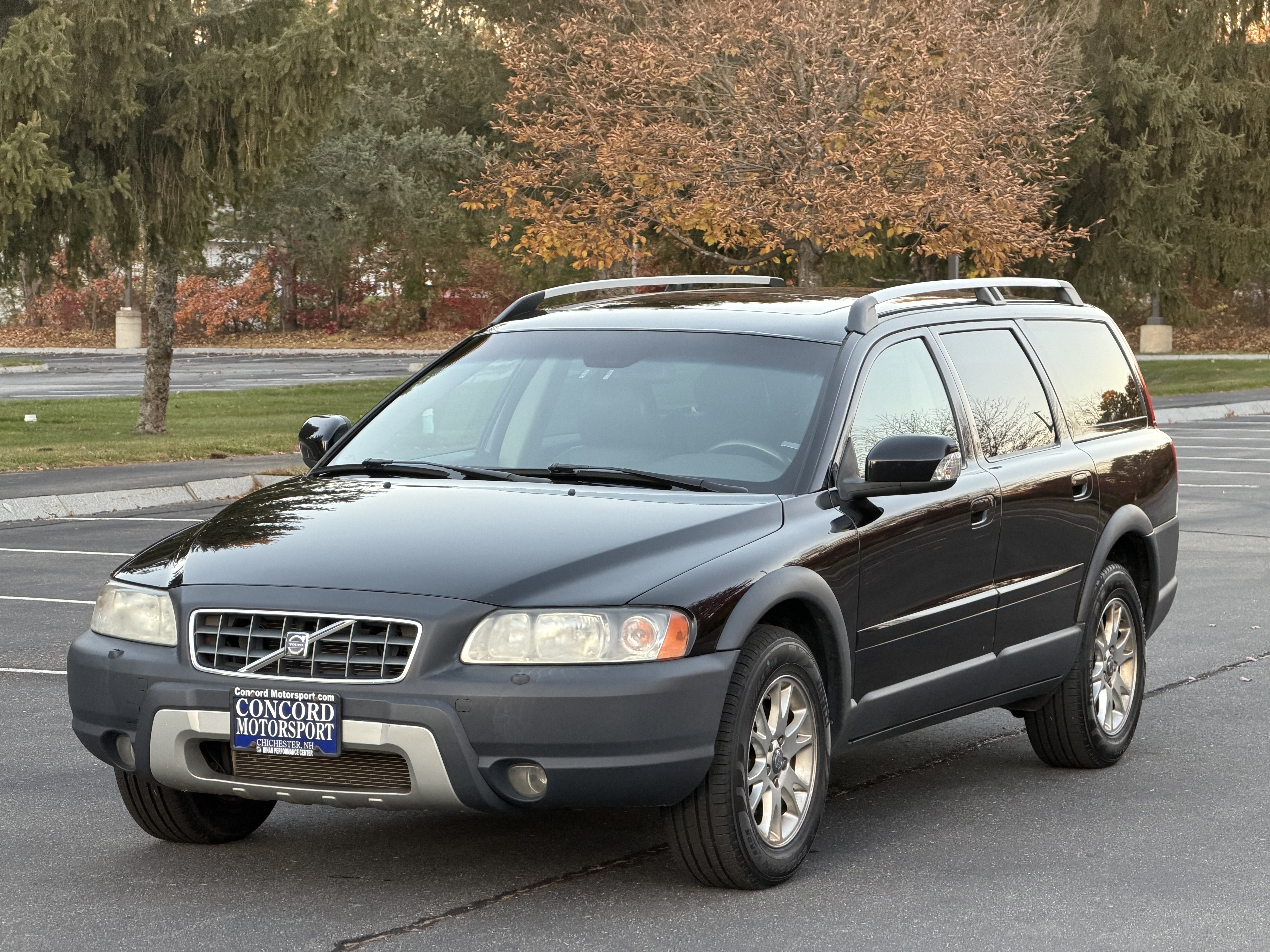 Used 2007 Volvo XC70 w/ Premium Package AWD/4WD image 1