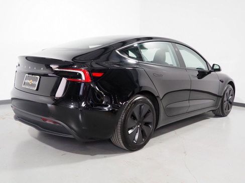 Used 2025 Tesla Model 3 Long Range image 7