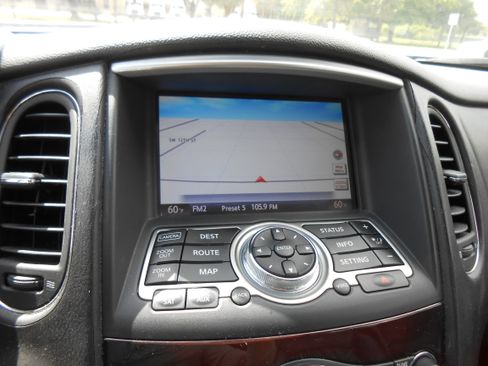 Used 2010 INFINITI EX35 Journey image 17
