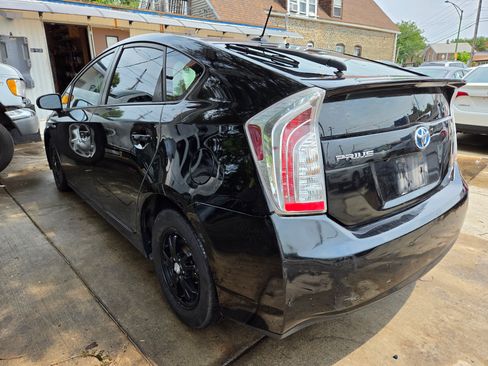 Used 2014 Toyota Prius Three FWD image 3