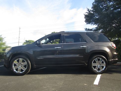Used 2016 GMC Acadia FWD Denali image 1
