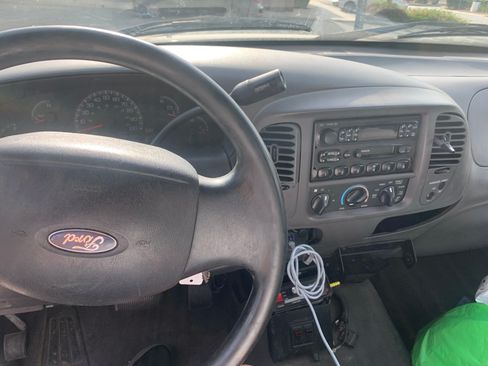 Used 2004 Ford F150 image 3